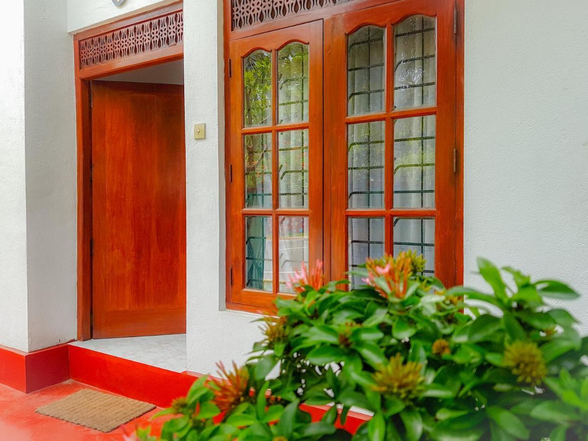 Hikkaduwa Backyard Beach Homestay Galle Exteriér fotografie